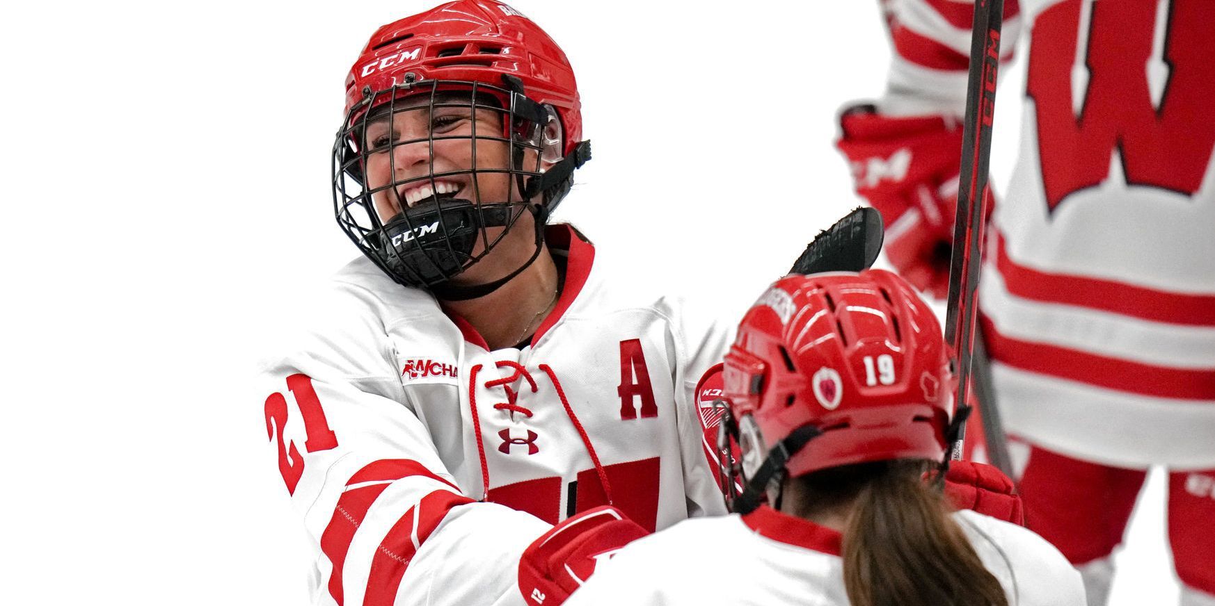 Nicole LaMantia finds room for first overtime goal as No. 1 Badgers down No. 2 Ohio State